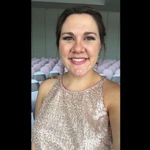 Meet your Posher, Janel